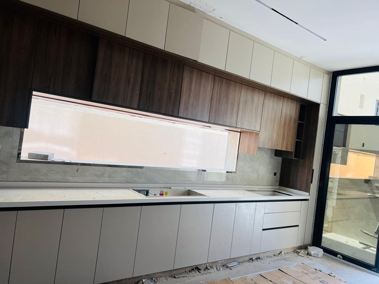 Kitchen & bath: Kitchen cabinets finish work